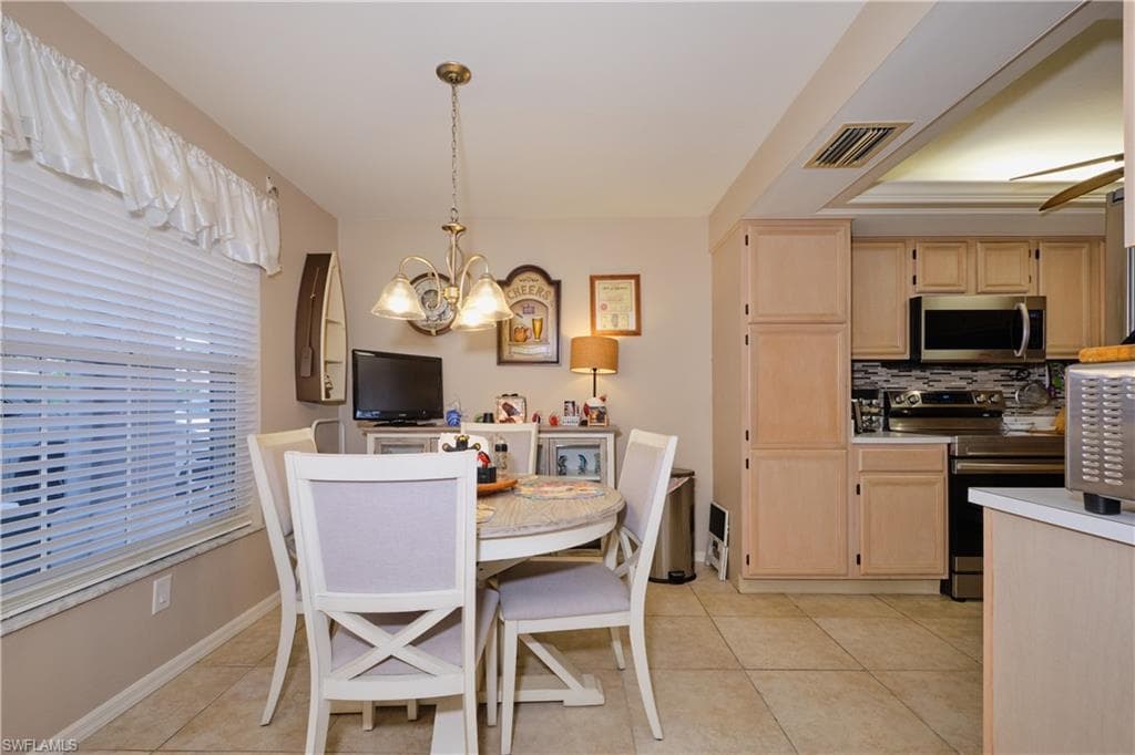 4634 SW 12th PL # 115, CAPE CORAL FL 33914-7