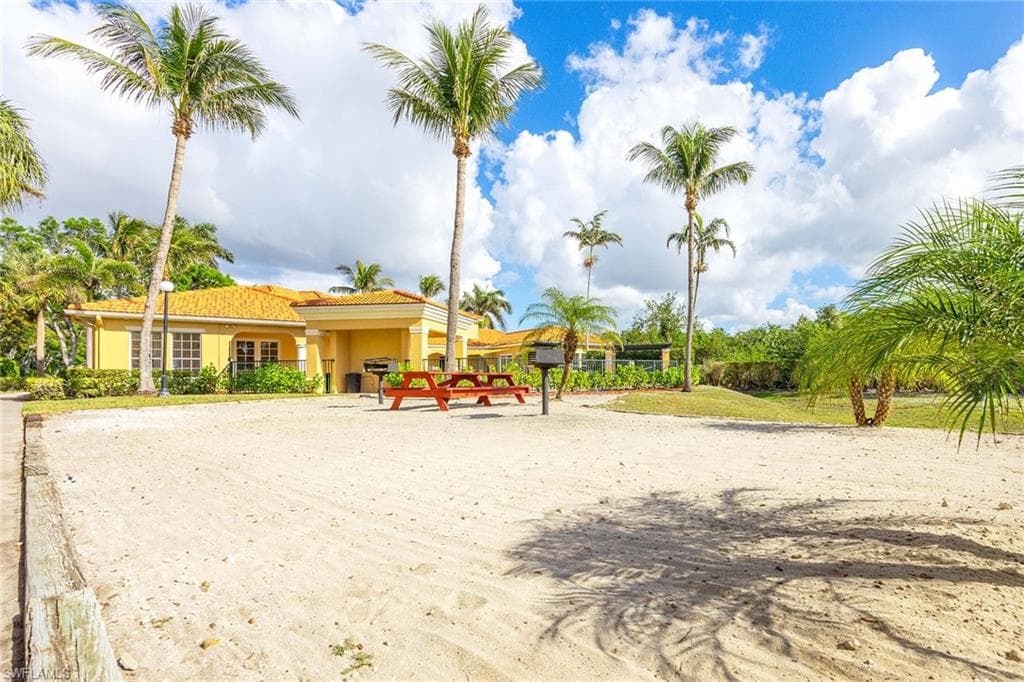 8635 River Homes LN # 2205, BONITA SPRINGS FL 34135-21