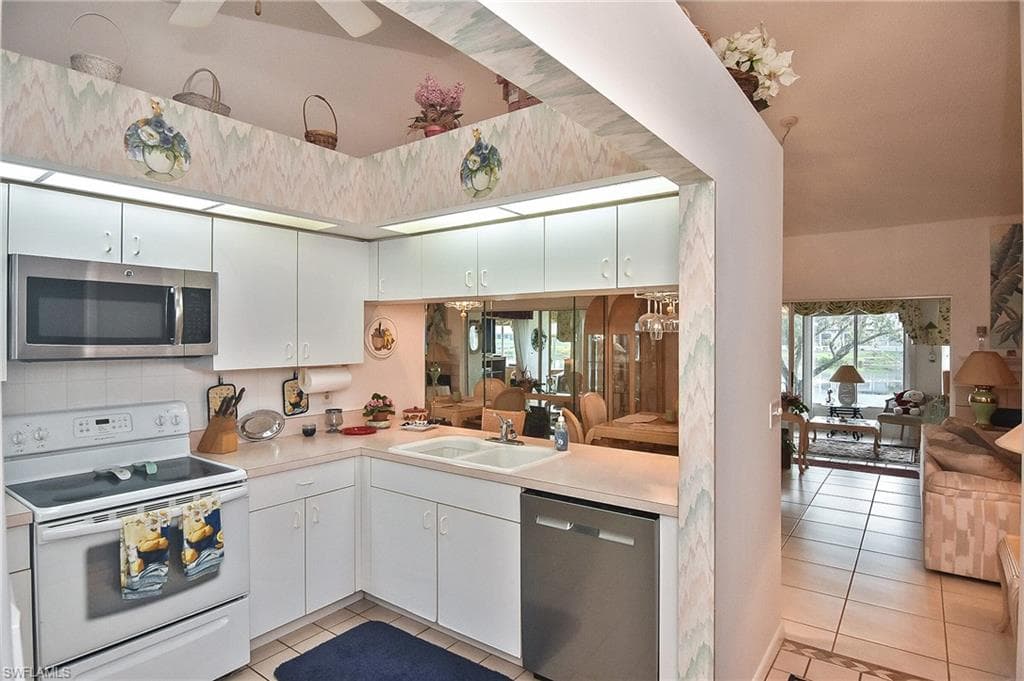 203 McGregor Park CIR, FORT MYERS FL 33908-4