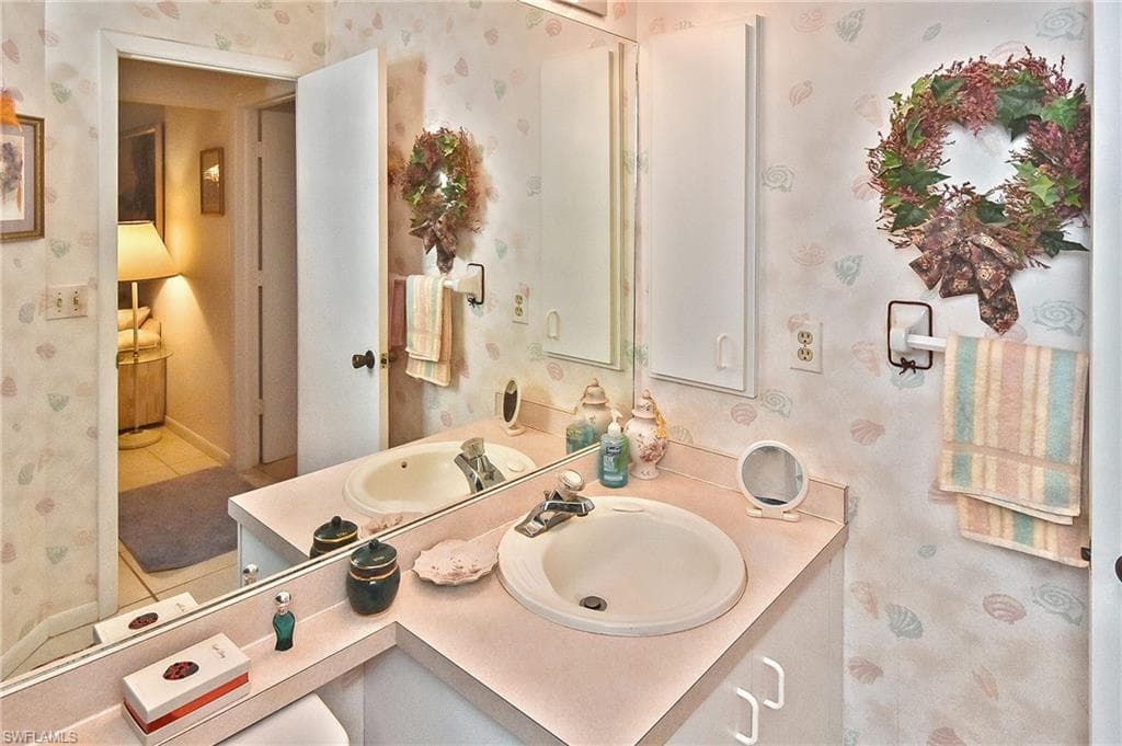 203 McGregor Park CIR, FORT MYERS FL 33908-24