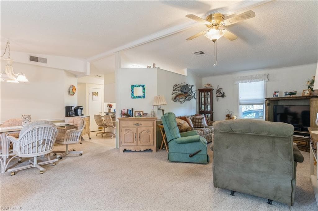 204 Grosbeak LN, NAPLES FL 34114-3