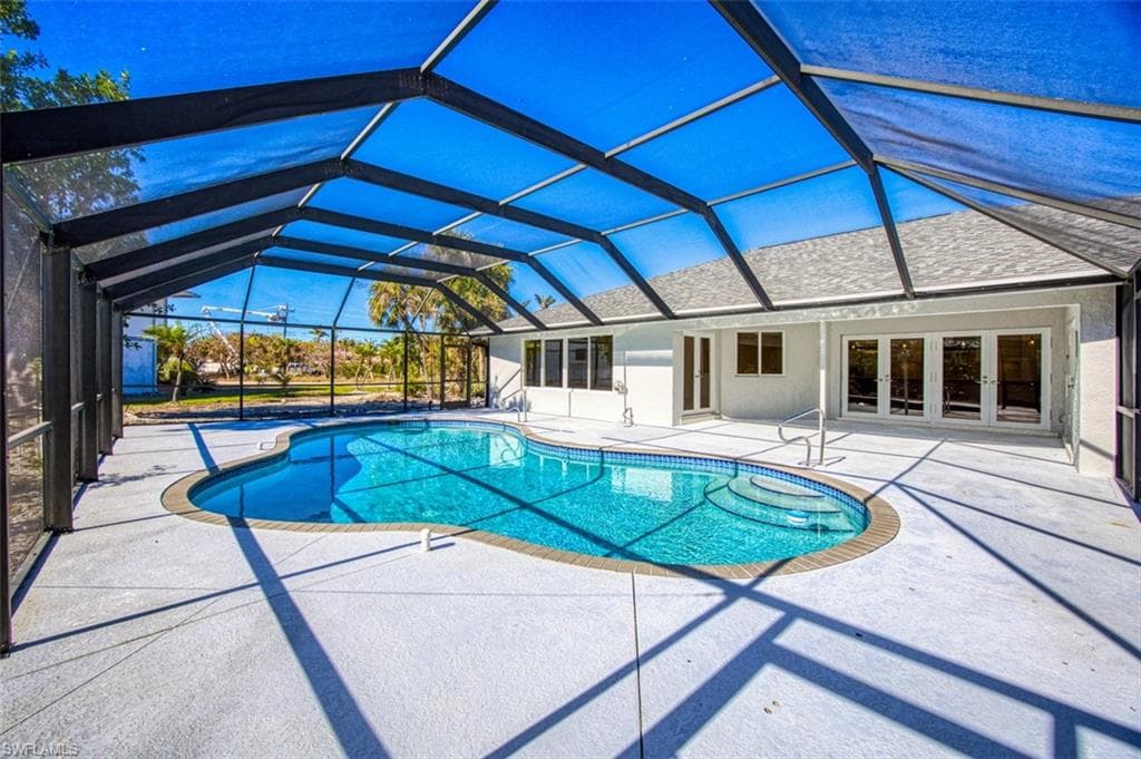 755 Pen Shell DR, SANIBEL FL 33957-15