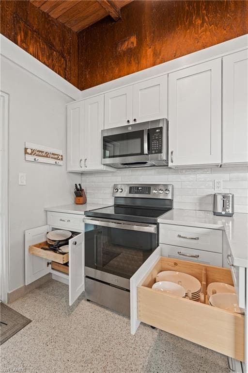 2132 Palm ST, NAPLES FL 34112-11