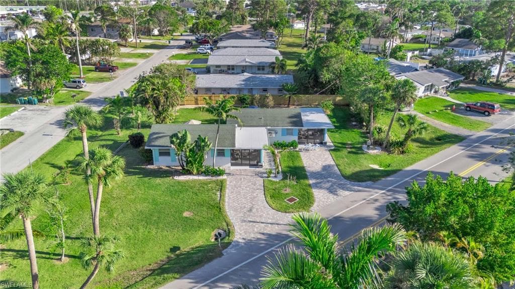 2132 Palm ST, NAPLES FL 34112-27