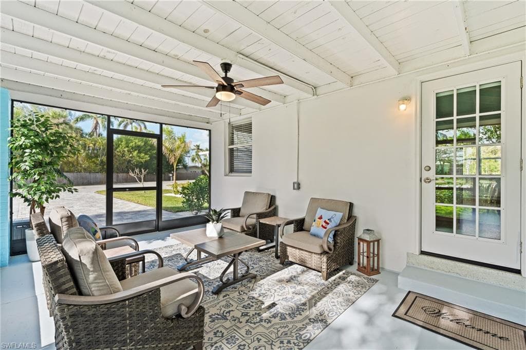 2132 Palm ST, NAPLES FL 34112-4