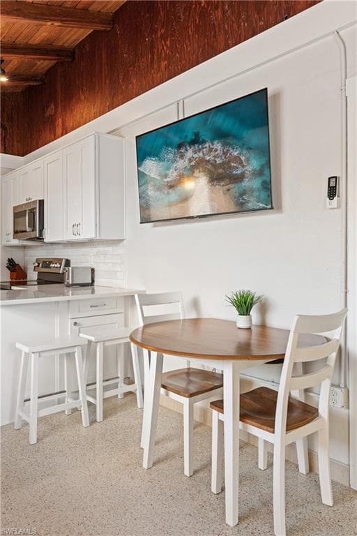 2132 Palm ST, NAPLES FL 34112-9