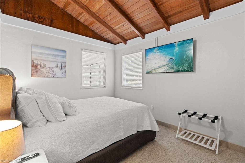 2132 Palm ST, NAPLES FL 34112-14