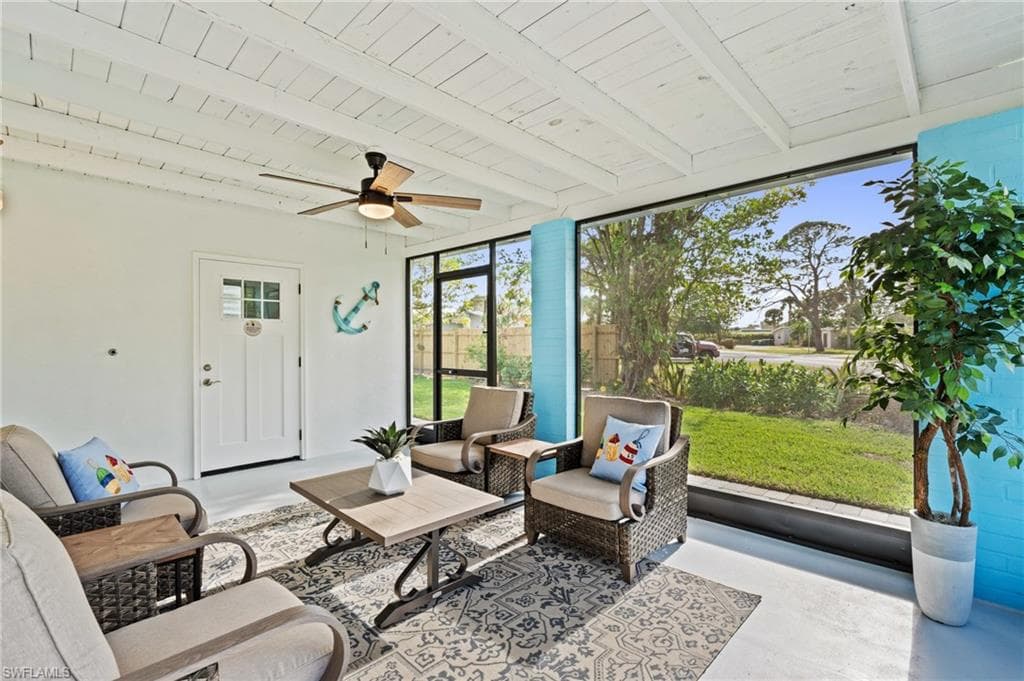 2132 Palm ST, NAPLES FL 34112-3