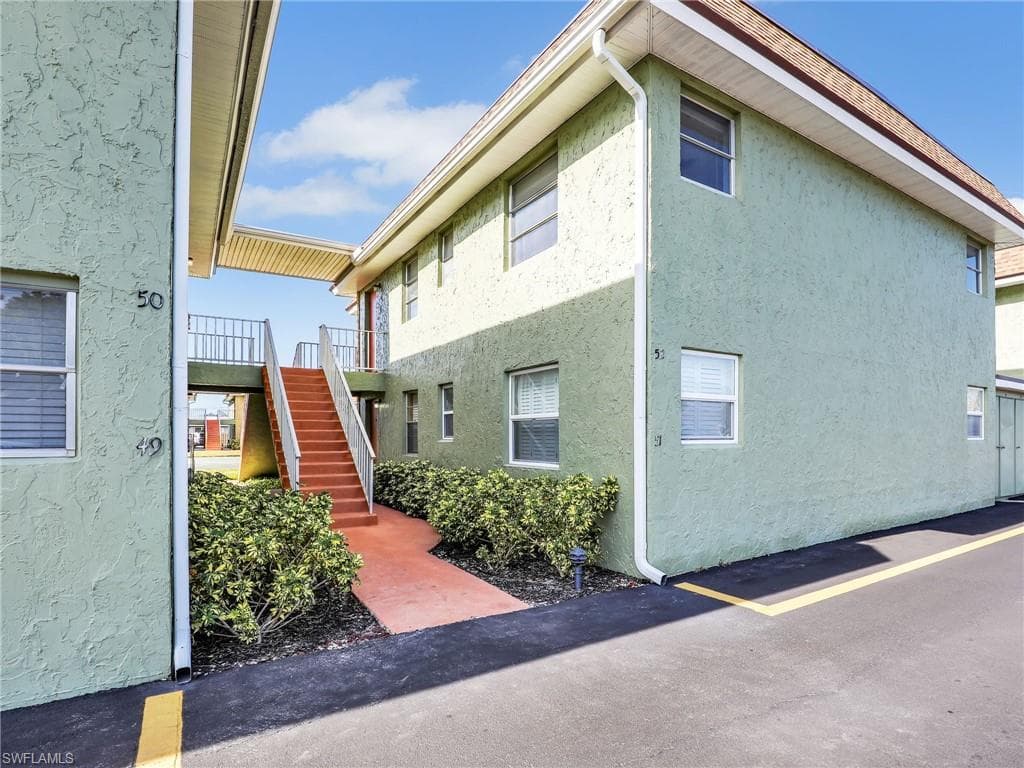 1400 Pompei LN # 52, NAPLES FL 34103-2