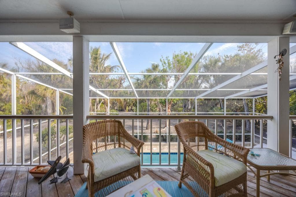 702 Pyrula AVE, SANIBEL FL 33957-26