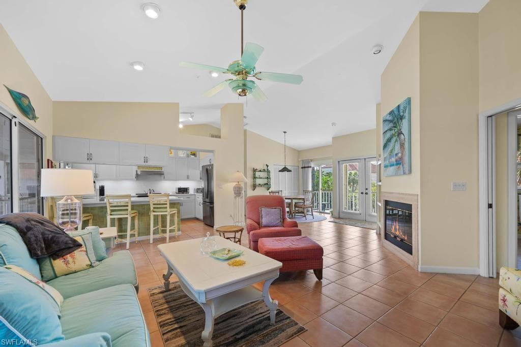 702 Pyrula AVE, SANIBEL FL 33957-12