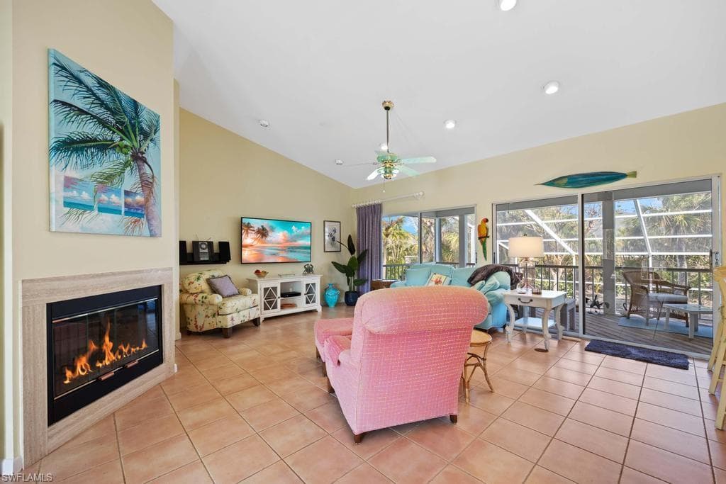 702 Pyrula AVE, SANIBEL FL 33957-9
