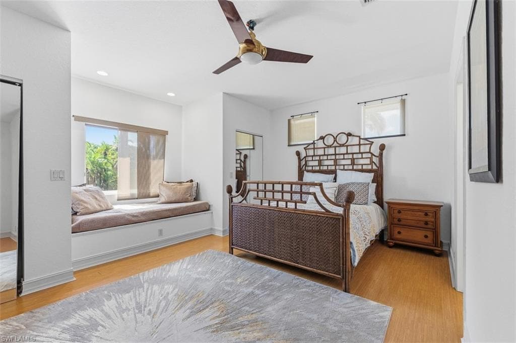 657 Soliel DR, NAPLES FL 34110-18