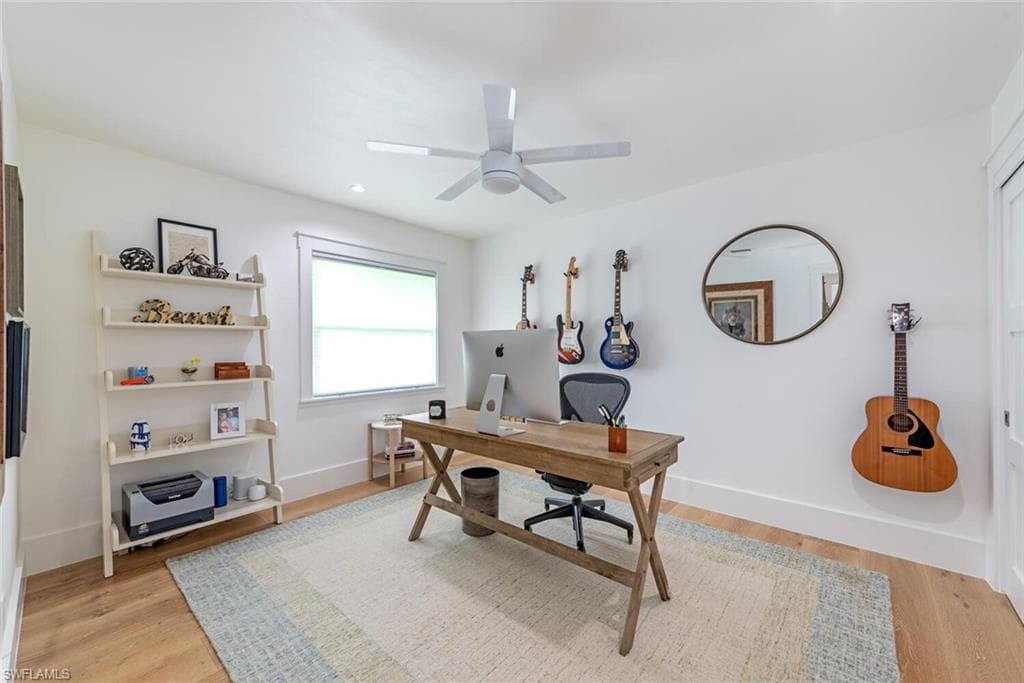 9611 Litchfield LN, NAPLES FL 34109-10