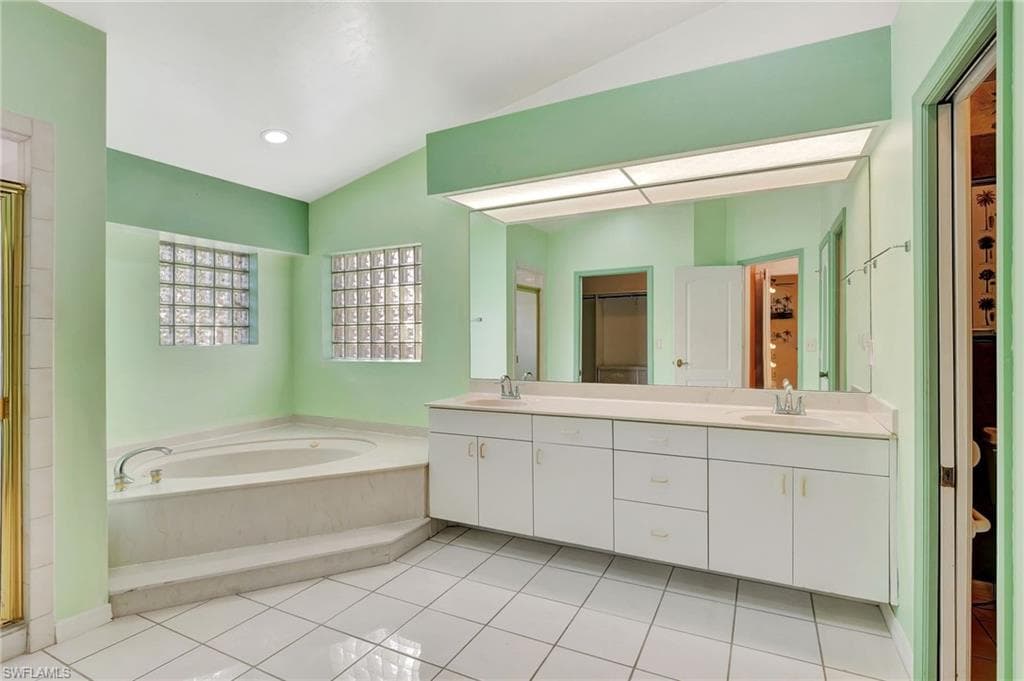 105 Ortona ST, LEHIGH ACRES FL 33936-22