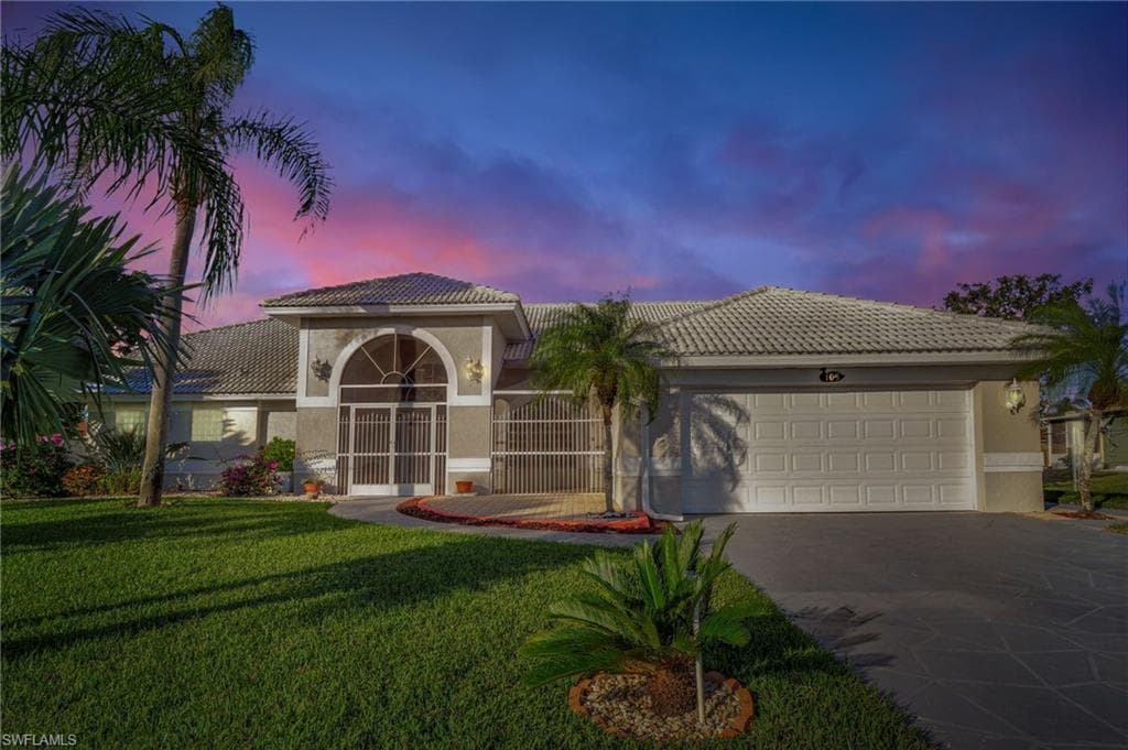 105 Ortona ST, LEHIGH ACRES FL 33936-1