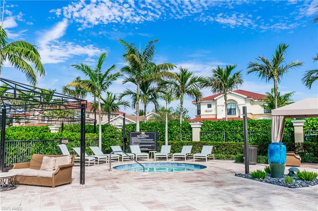 13479 Sumter LN, NAPLES FL 34109-36