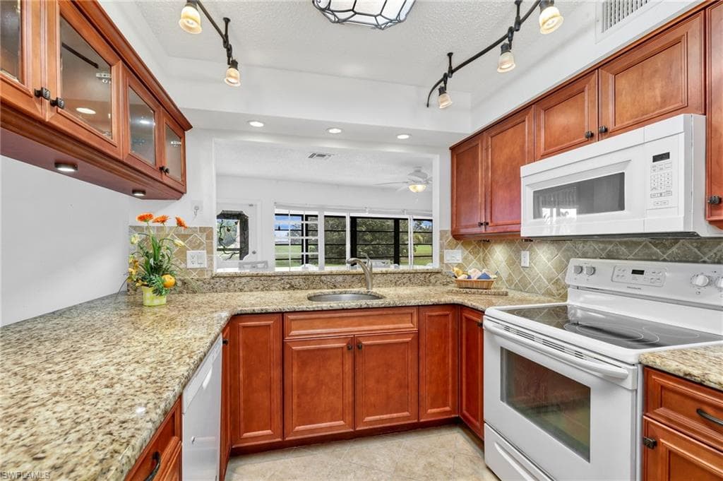 1381 N Brandywine CIR, FORT MYERS FL 33919-7
