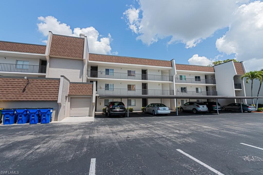 25804 Cockleshell DR # 217, BONITA SPRINGS FL 34135-1