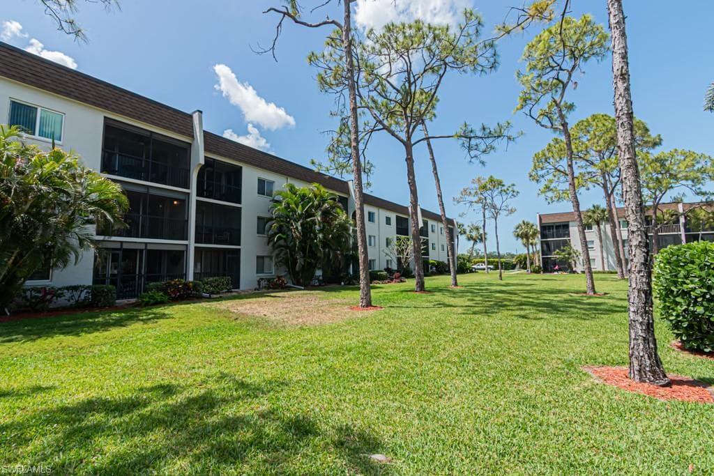 25804 Cockleshell DR # 217, BONITA SPRINGS FL 34135-35