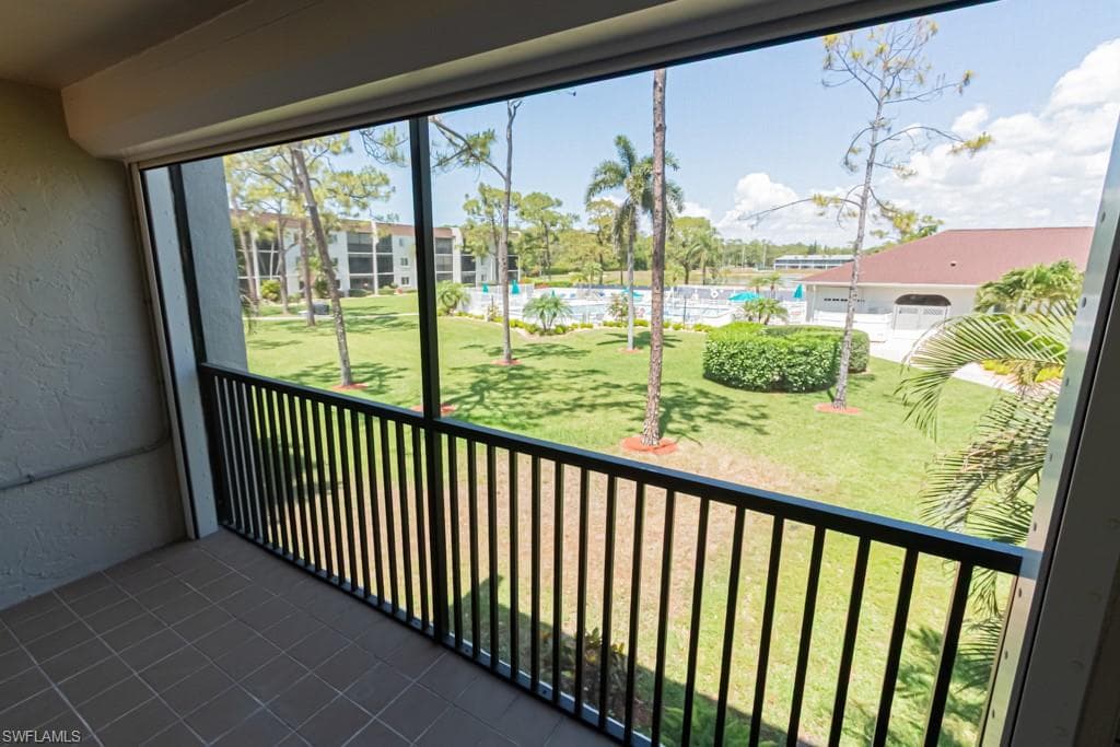 25804 Cockleshell DR # 217, BONITA SPRINGS FL 34135-32