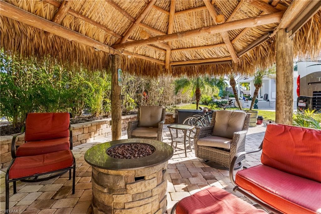 13606 Snapper LN, NAPLES FL 34114-16