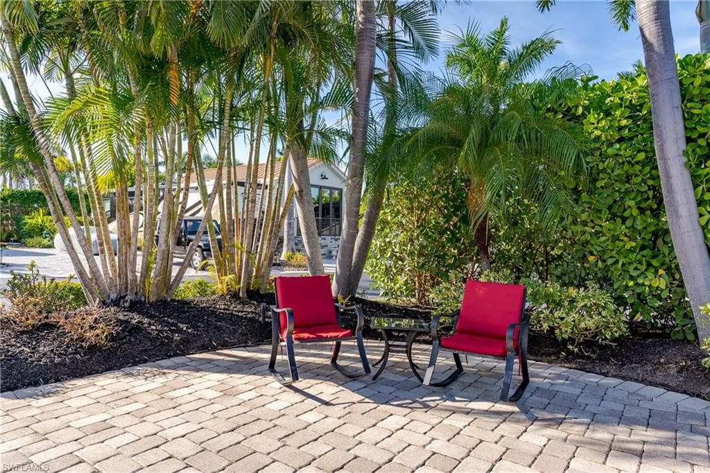13606 Snapper LN, NAPLES FL 34114-4