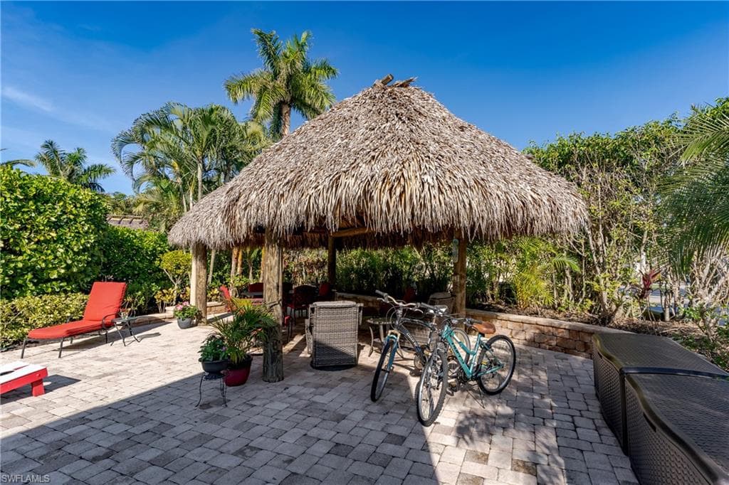13606 Snapper LN, NAPLES FL 34114-10