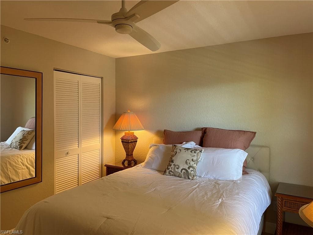 9640 Victoria LN # 305, NAPLES FL 34109-14