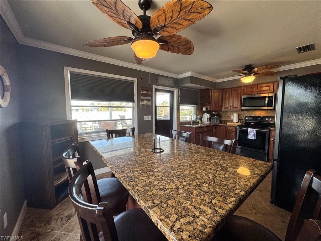 320 Lazy WAY, FORT MYERS BEACH FL 33931-13