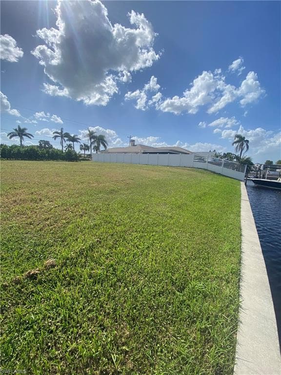 2455 Everest PKWY, CAPE CORAL FL 33904-1