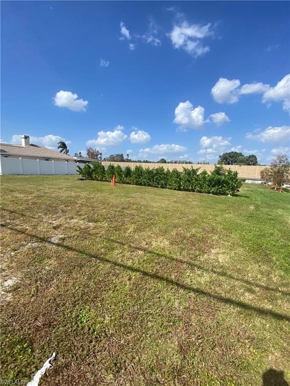2455 Everest PKWY, CAPE CORAL FL 33904-2