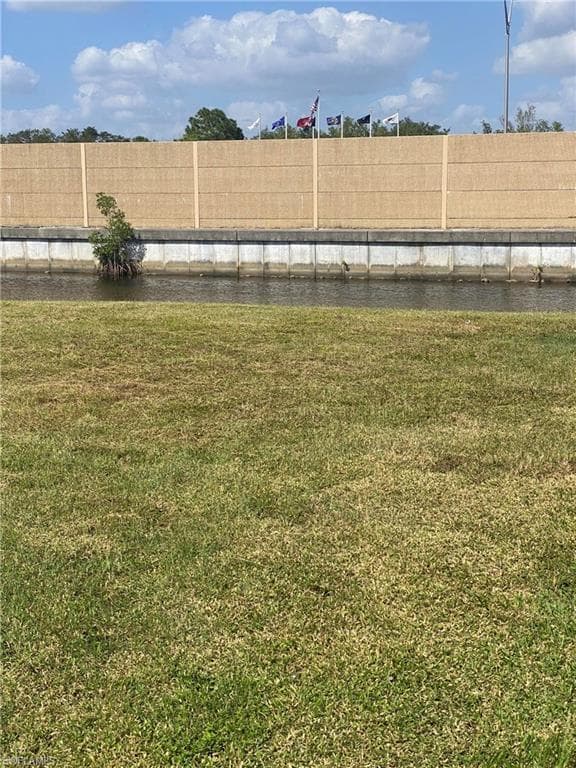 2455 Everest PKWY, CAPE CORAL FL 33904-4