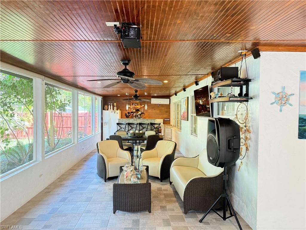 4207 Cindy AVE, NAPLES FL 34112-11