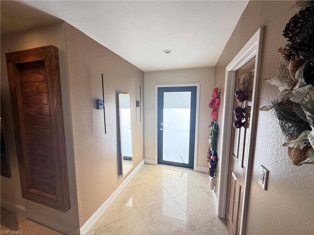 4207 Cindy AVE, NAPLES FL 34112-31