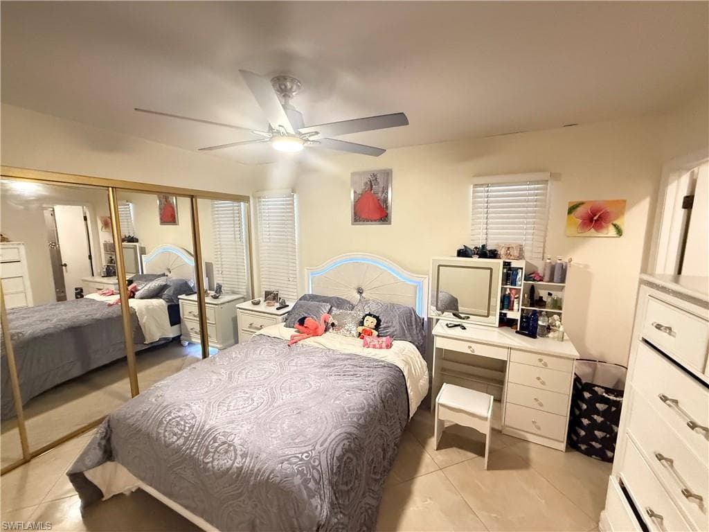 4207 Cindy AVE, NAPLES FL 34112-45