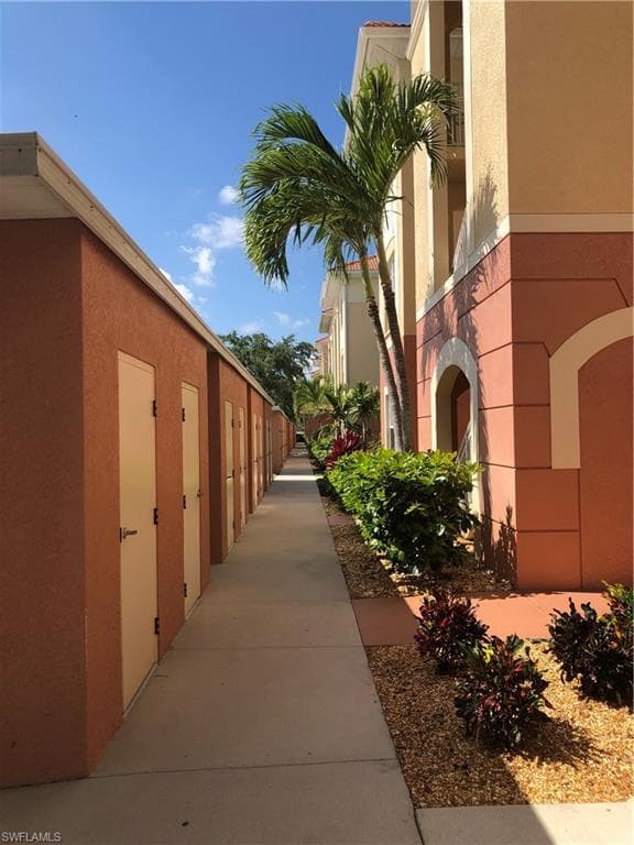 1141 Van Loon Commons CIR # 301, CAPE CORAL FL 33909-27