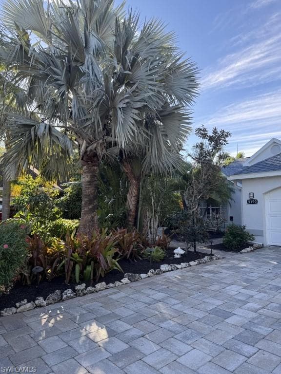 9190 Butterfly CT, FORT MYERS FL 33919-26