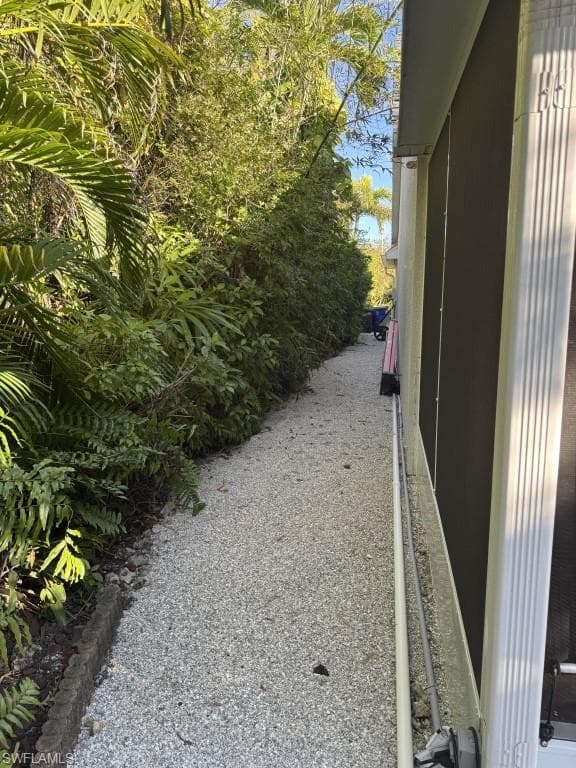 9190 Butterfly CT, FORT MYERS FL 33919-17