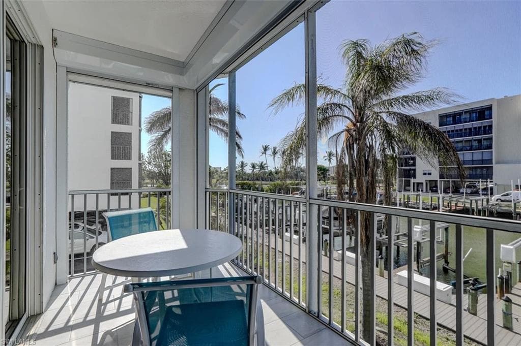 4361 Bay Beach LN # 121, FORT MYERS BEACH FL 33931-35