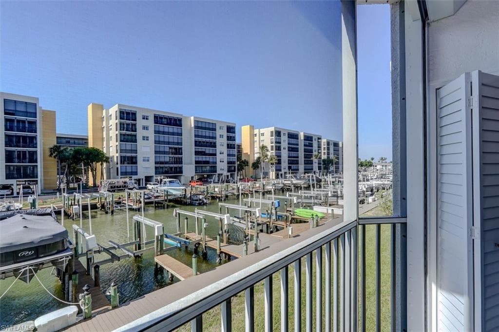4361 Bay Beach LN # 121, FORT MYERS BEACH FL 33931-19