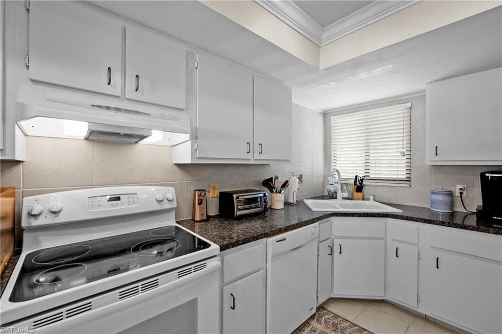 1203 SW 48th TER # 201, CAPE CORAL FL 33914-5