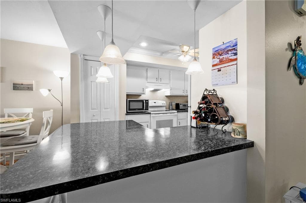 1203 SW 48th TER # 201, CAPE CORAL FL 33914-3