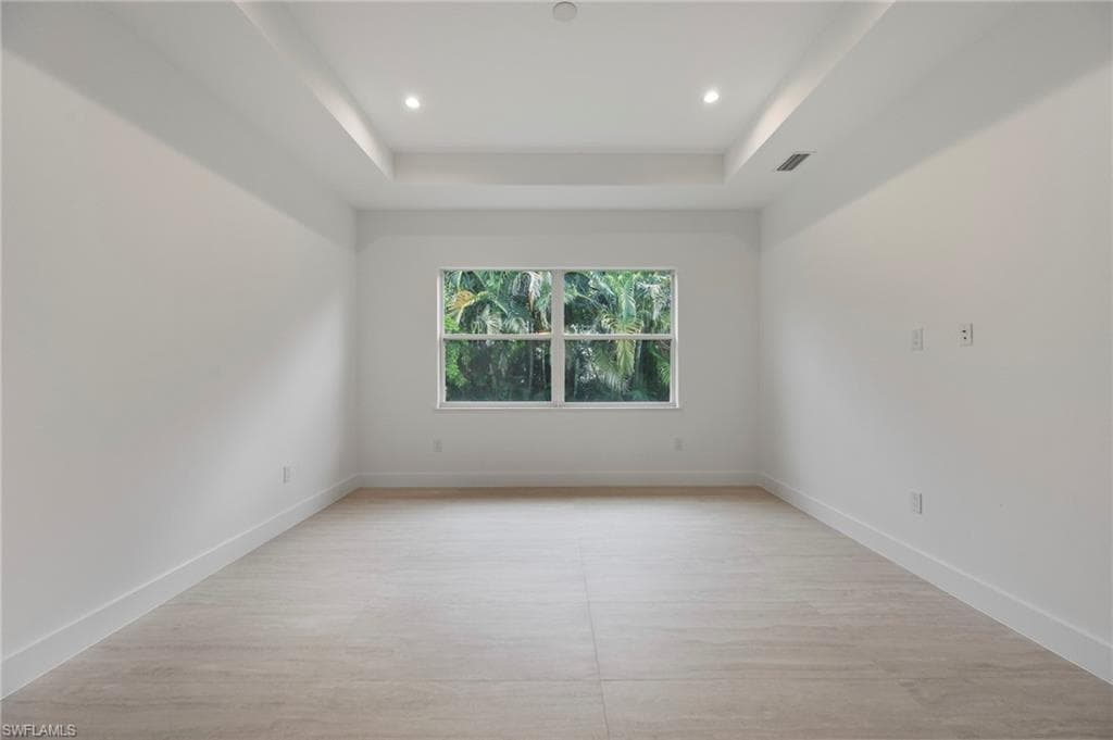 2553 Linda DR, NAPLES FL 34112-16