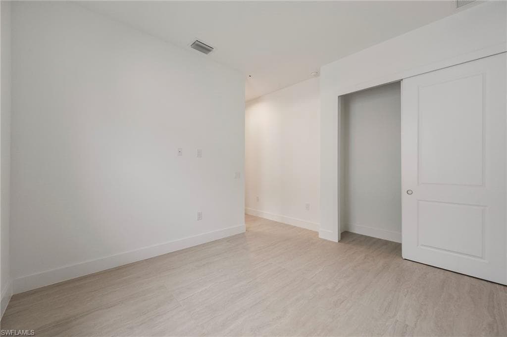 2553 Linda DR, NAPLES FL 34112-15