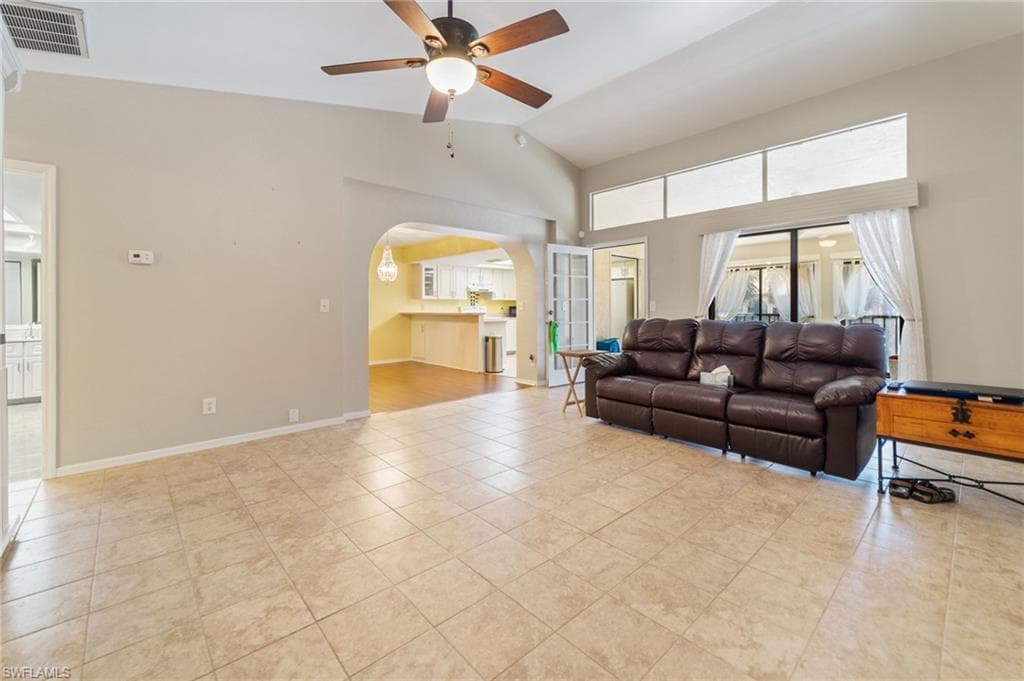 5510 SW 4th PL 607-3
