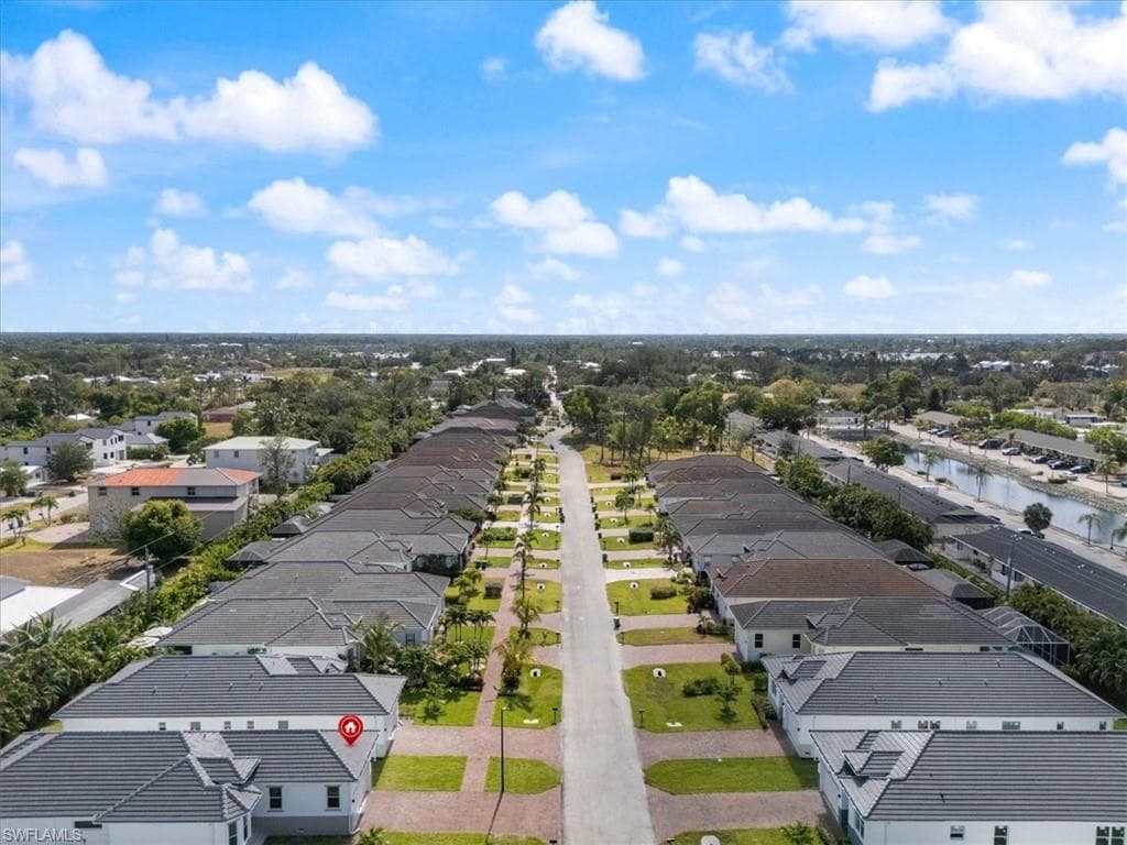 2537 Linda DR, NAPLES FL 34112-1