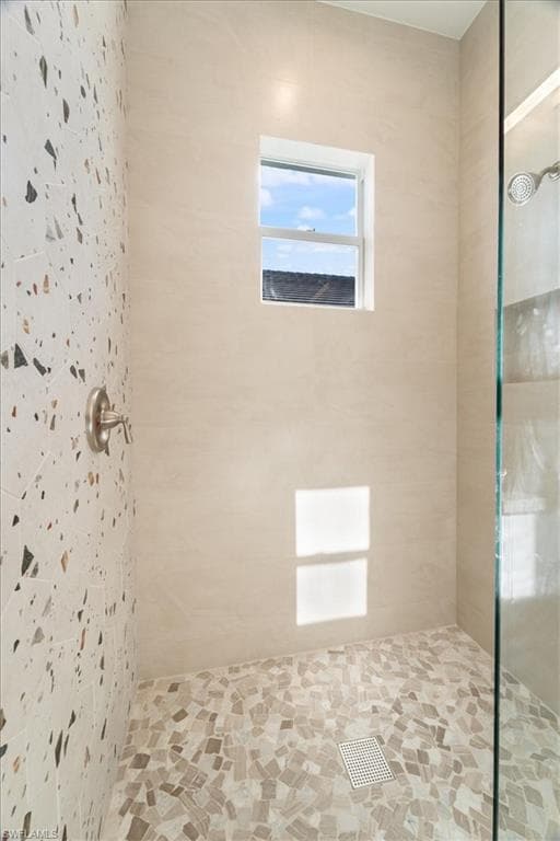 2537 Linda DR, NAPLES FL 34112-27