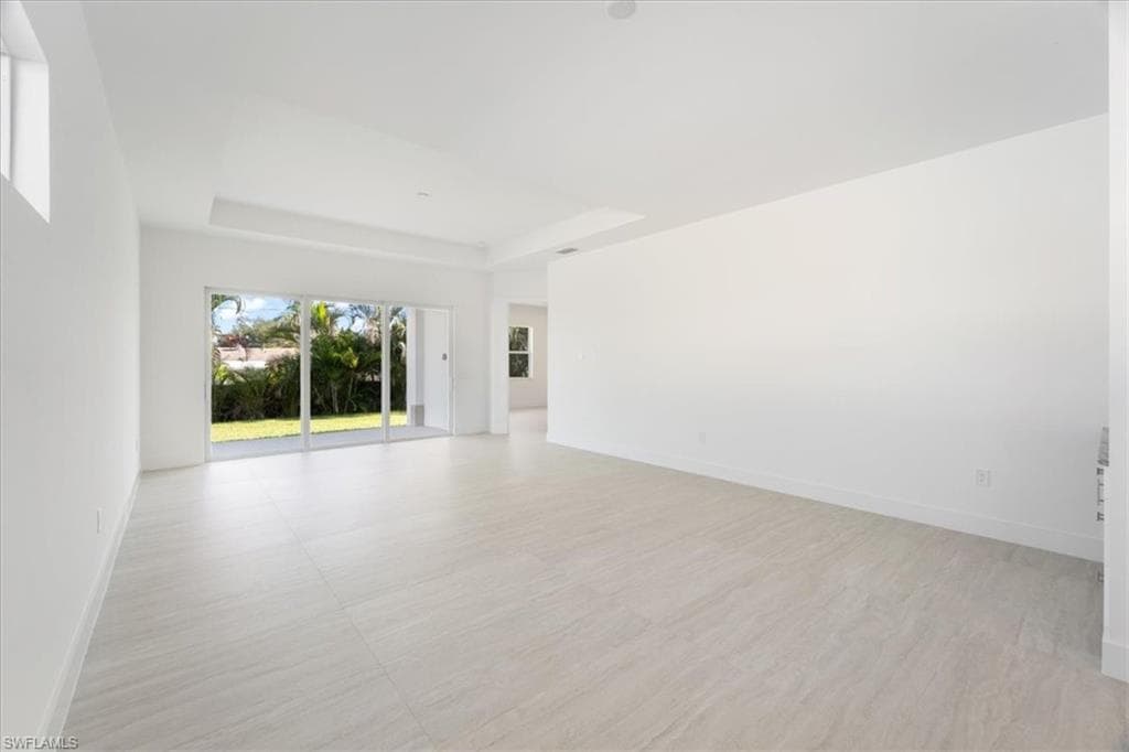 2537 Linda DR, NAPLES FL 34112-10