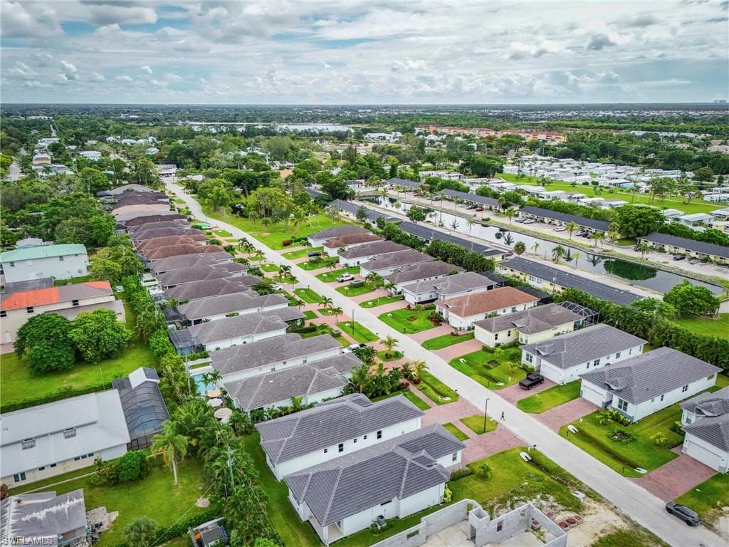 2532 Linda DR, NAPLES FL 34112-16